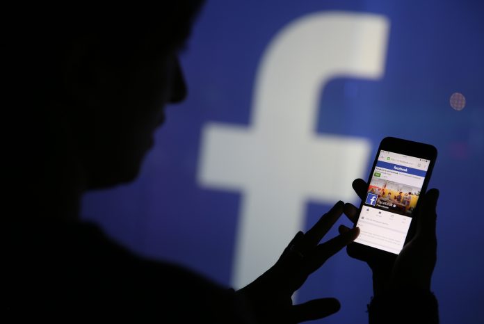 Anciano le promete trabajo por Facebook, la secuestra y viola