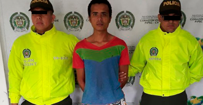 Joven entierra con vida a bebé de cuatro meses