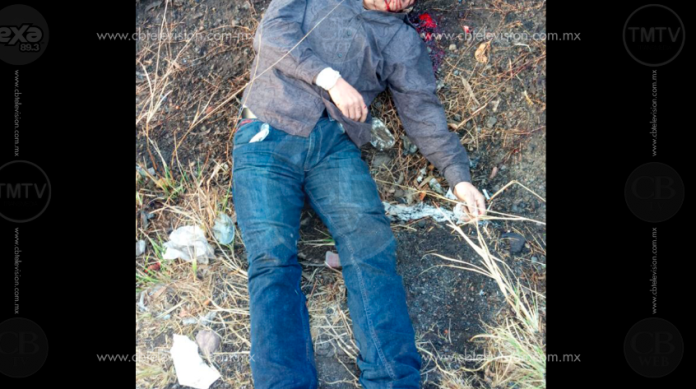 Arrojan cuerpo de un joven con el tiro de gracia en Morelia