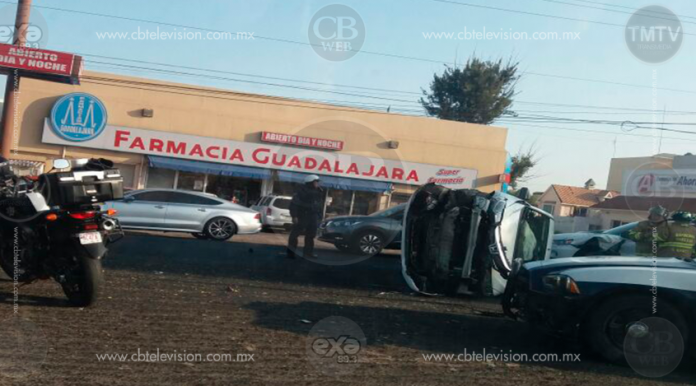 Volcadura deja una mujer lesionada al sur de Morelia