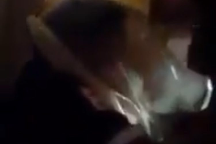 Socorristas de la Cruz Roja en Tecate intentaron asfixiar a un compañero con bolsa de plástico Socorristas de la Cruz Roja en Tecate intentaron asfixiar a un compañero con bolsa de plástico