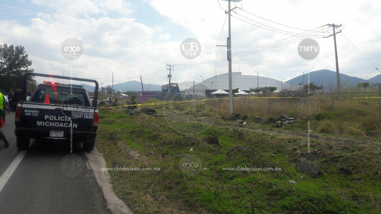JACONA Motociclista fallece al chocar contra unas piedras en el Libramiento Sur de Jacona (5) JACONA Motociclista fallece al chocar contra unas piedras en el Libramiento Sur de Jacona (5)