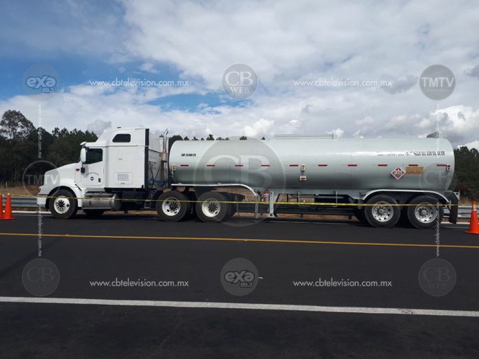 MORELIA Federales aseguran 32 mil 500 litros de combustible (1)