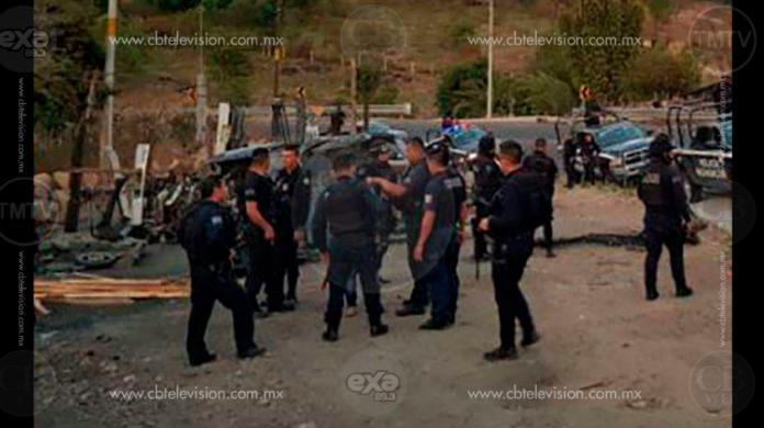Dos policías heridos en tiroteo contra presuntos desmanteladores de autos