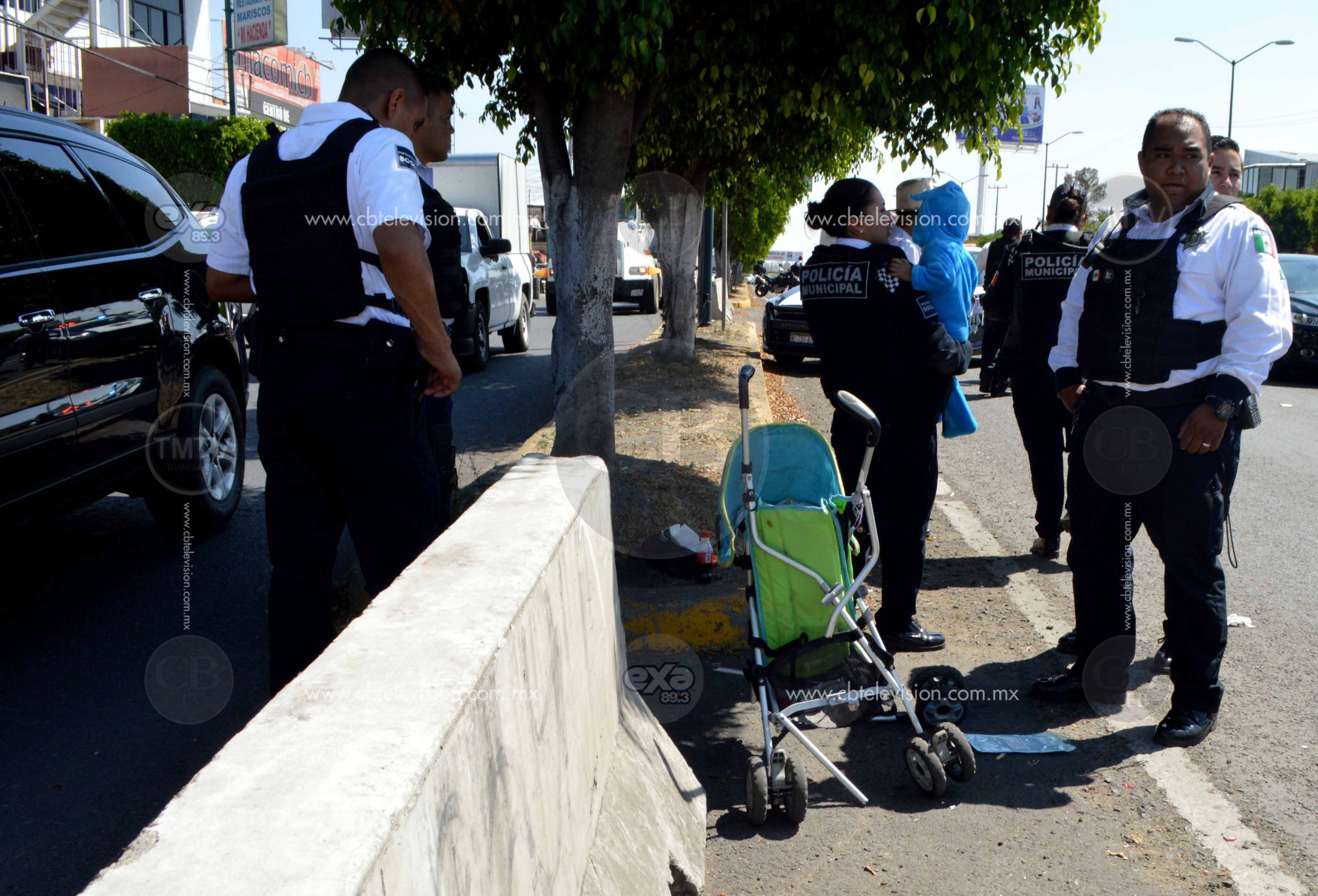 MORELIA Motociclista atropella a una mujer y a dos menores en la Av. Madero Oriente (9)