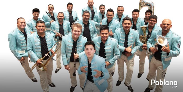 Se arma dueto de Grupo M4 con Banda Tierra Sagrada