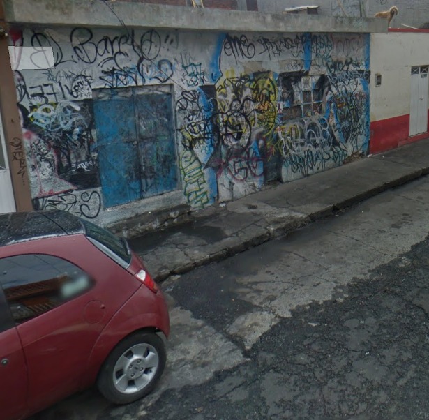 Abunda graffiti en la colonia Las Flores Abunda graffiti en la colonia Las Flores