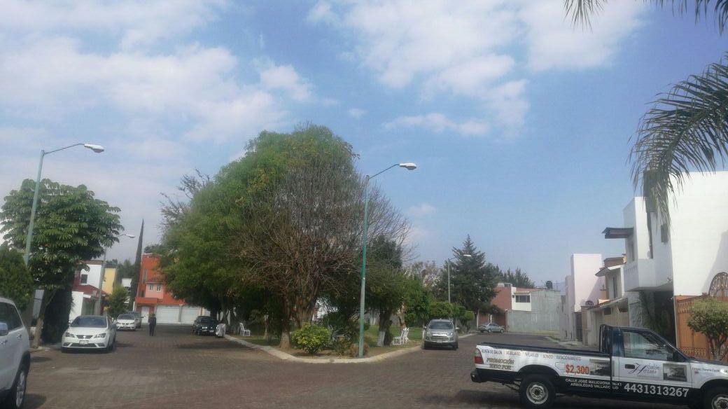 Vecinos del fraccionamiento Pinar del Río exigen reparar el alumbrado público Vecinos del fraccionamiento Pinar del Río exigen reparar el alumbrado público