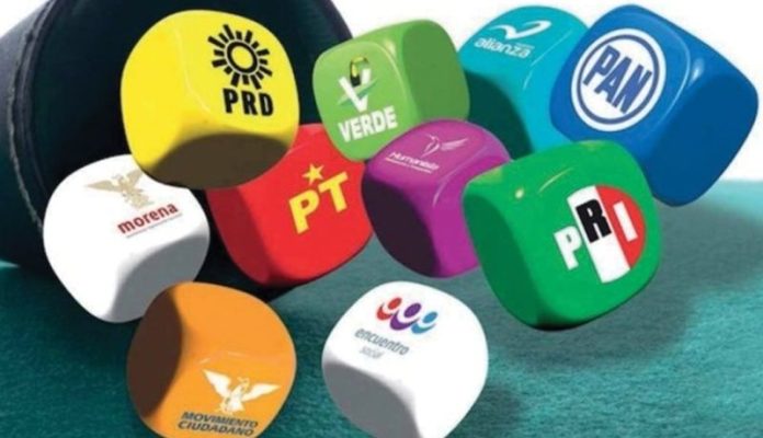PRD, PAN y PRI votan en contra de la reducción a partidos