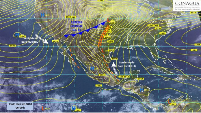 Clima: Habrá lluvia para algunos Estados del país Para hoy, el frente No. 44 se extenderá sobre el noroeste y norte de México e interaccionará con una zona de inestabilidad sobre Coahuila, favoreciendo vientos fuertes con rachas superiores a 60 km/h, además de posible formación de tolvaneras en Baja California, Sonora, Chihuahua, Durango, Zacatecas, Coahuila, Nuevo León y Tamaulipas. Por otro lado, abundante entrada de humedad combinándose con aire inestable y húmedo, generará tormentas puntuales fuertes en Chiapas e intervalos de chubascos con actividad eléctrica en zonas del centro y sureste de México. Pronóstico de precipitación máxima (acumulada en 24 h) para hoy 13 de abril de 2018: Intervalos de chubascos con tormentas puntuales fuertes (25 a 50 mm): Chiapas. Lluvias con intervalos de chubascos (5.1 a 25 mm) en zonas de: Tamaulipas, Puebla, Tlaxcala, Veracruz y Oaxaca. Lluvias aisladas (0.1 a 5 mm): Nuevo León, Hidalgo, Ciudad de México, Estado de México, Guerrero, Campeche y Quintana Roo. Se prevén #Vientos fuertes con #Rachas superiores a 60 km/h y posibles tolvaneras en el noroeste, el norte y noreste de #México https://t.co/qVTo2SiE7Z pic.twitter.com/PK29WevpE4&mdash; CONAGUA Clima (@conagua_clima) 13 de abril de 2018 Pronóstico por regiones: Valle de México: Cielo parcialmente nublado. Para la tarde se prevén lluvias dispersas acompañadas de descargas eléctricas en la Ciudad de México y Estado de México. Ambiente cálido durante el día, viento de componente oeste de 15 a 30 km/h. En la Ciudad de México se prevé una temperatura máxima de 25 a 27°C y mínima de 12 a 14°C, para el Estado de México temperatura máxima de 21 a 23°C y mínima de 4 a 6°C. Península de Baja California: Cielo parcialmente nublado. Bancos de niebla en la costa oeste. Viento de dirección variable de 20 a 35 km/h con rachas superiores a 60 km/h y posibles tolvaneras en Baja California, además de ambiente cálido durante el día en la región. Pacífico Norte: Cielo parcialmente nublado. Ambiente cálido en la región y viento del suroeste de 20 a 35 km/h con rachas superiores a 60 km/h y posibles tolvaneras en Sonora. Pacífico Centro: Cielo parcialmente nublado. Ambiente muy caluroso y viento de dirección variable de 20 a 35 km/h con rachas mayores a 40 km/h. Pacífico Sur: Cielo medio nublado con tormentas puntuales fuertes vespertinas en Chiapas, acompañadas de actividad eléctrica, así como intervalos de chubascos en el resto de la región. Ambiente muy caluroso y viento de dirección variable de 20 a 30 km/h. Golfo de México: Cielo medio nublado con bancos de niebla matutinos, intervalos de chubascos en Tamaulipas y Veracruz, acompañados de descargas eléctricas. Ambiente muy caluroso y viento del sur y sureste de 15 a 30 km/h con rachas superiores a 40 km/h, mismas que podrían superar los 60 km/h en el norte de Tamaulipas. Península de Yucatán: Cielo medio nublado con lluvias dispersas por la tarde en Campeche y Quintana Roo. Ambiente muy caluroso y viento del este de 20 a 35 km/h. Mesa del Norte: Cielo parcialmente nublado con lluvias aisladas vespertinas en Nuevo León. Ambiente caluroso. Viento de dirección variable de 15 a 30 km/h con rachas superiores a 60 km/h y posibles tolvaneras en Chihuahua, Coahuila, Durango, Zacatecas y Nuevo León. Mesa Central: Cielo medio nublado con intervalos de chubascos en Tlaxcala y Puebla, y lluvias dispersas en el resto de la región, acompañadas con descargas eléctricas. Ambiente muy caluroso durante el día. Viento de dirección variable de 10 a 25 km/h con rachas superiores a 40 km/h. Fuente: Servicio Meteorológico Nacional