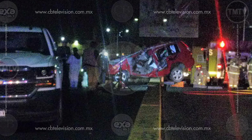 Fallece joven tras choque-volcadura en la Av. Madero Fallece joven tras choque-volcadura en la Av. Madero