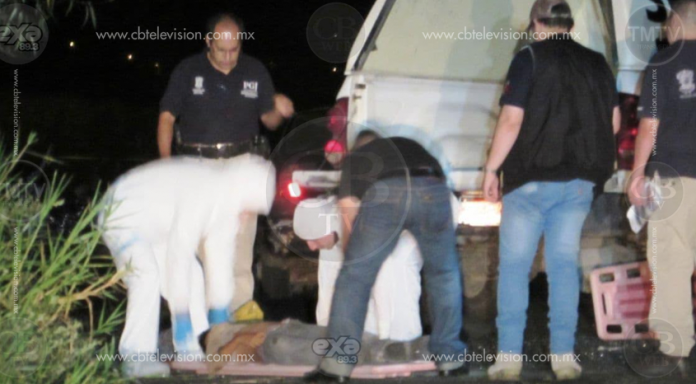 Motociclista muere al chocar contra caballo