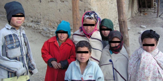 “Padre” de nueve hijos pide el divorcio al enterarse que ha sido estéril toda su vida “Padre” de nueve hijos pide el divorcio al enterarse que ha sido estéril toda su vida