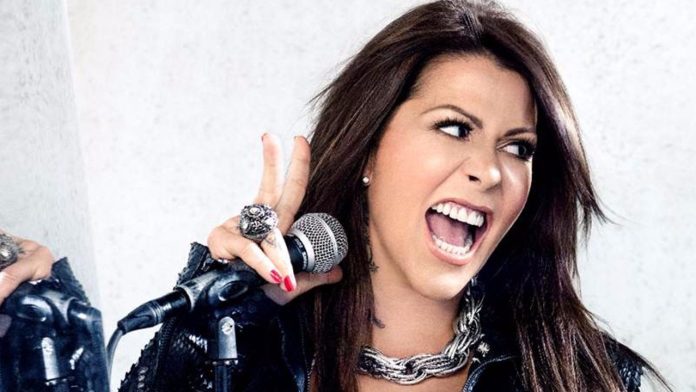 Sale Alejandra Guzmán en defensa de su padre pide que su hija tenga ayuda psicológica