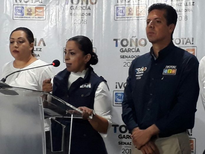 Arremete Alma Mireya contra Aureoles Conejo