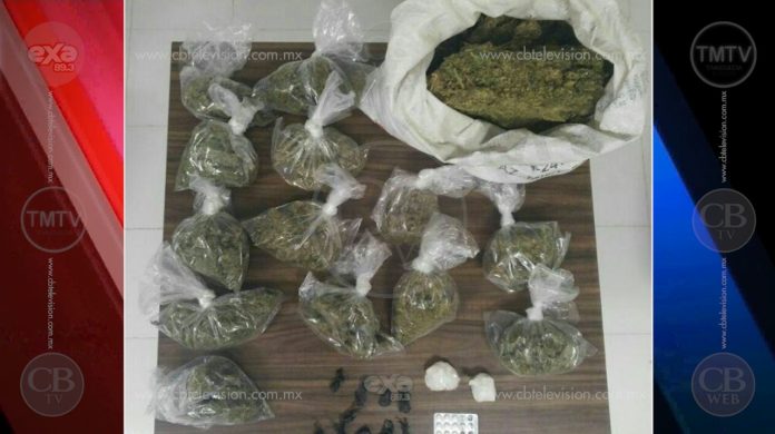 Dos personas fueron detenidas con droga y medicamento controlado