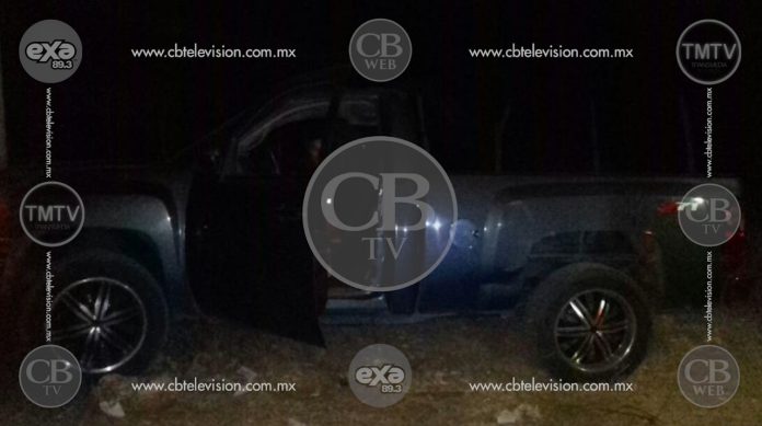 Sicarios abandonan camioneta tras enfrentamiento