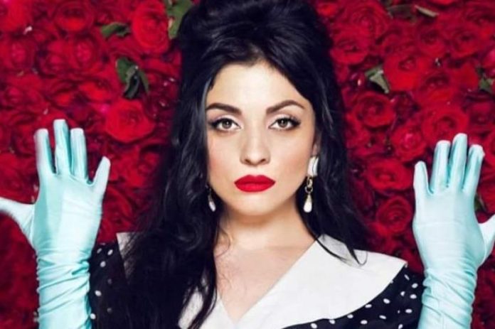 La cantante Mon Laferte es reconocida por su gran talento