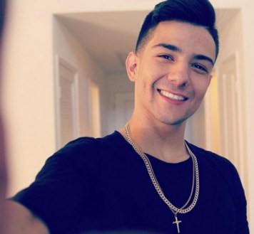 ‘Para no acordarme de ella’, éxito de Luis Coronel ‘Para no acordarme de ella’, éxito de Luis Coronel