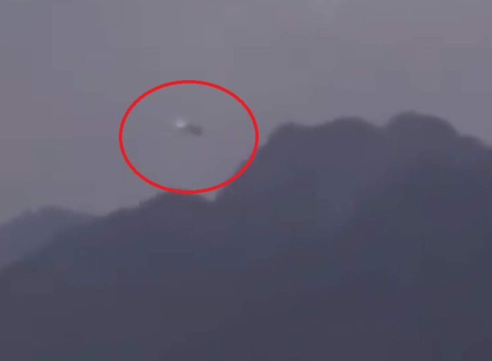 VIDEO: Graban extraño objeto volador sobre las montañas de Italia