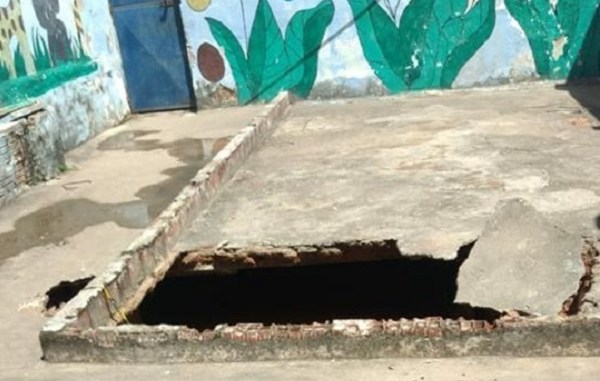Niña muere al caer en un pozo de aguas negras Niña muere al caer en un pozo de aguas negras