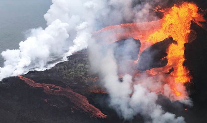 Lava del Kilauea se aproxima a una planta geotérmica con sustancias inflamables