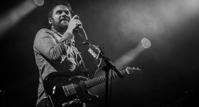 Muere Scott Hutchison líder de la banda Frightener Rabbit
