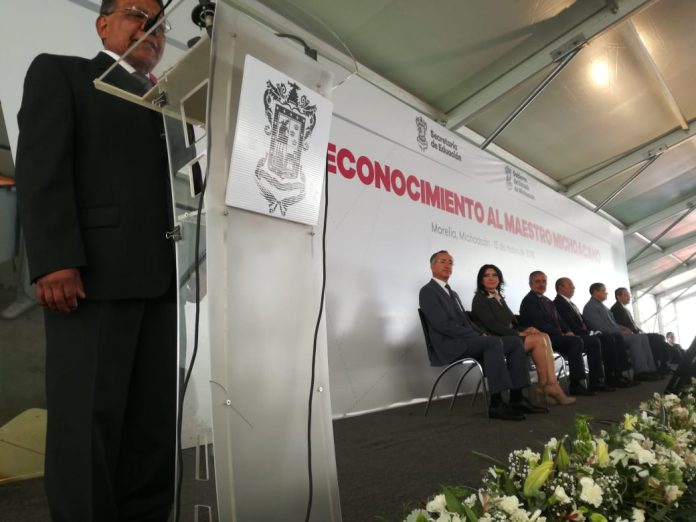 Festeja SEE a 1777 maestros del Estado