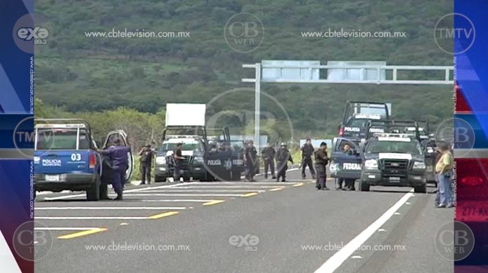 Grupo armado levanta a candidata de Álvaro Obregón