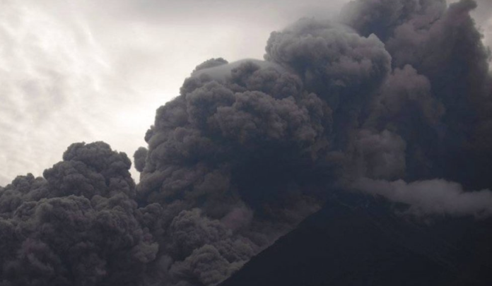 Asciende a 99 los muertos por la erupción del Volcán de Fuego