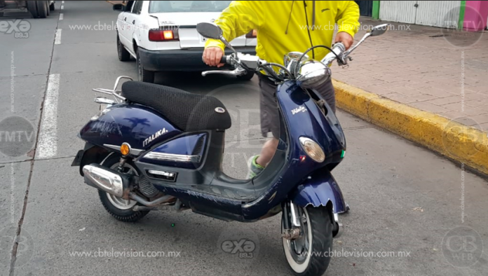 Dos adolescentes resultan heridas en choque de motos