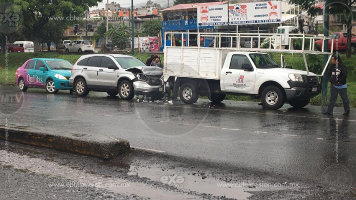 Ocurren dos accidentes en la periferia de Morelia