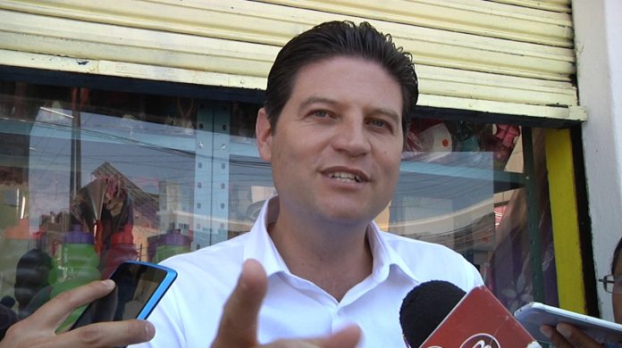Pues ni modo que los partidos hablen bien de mí: AMA