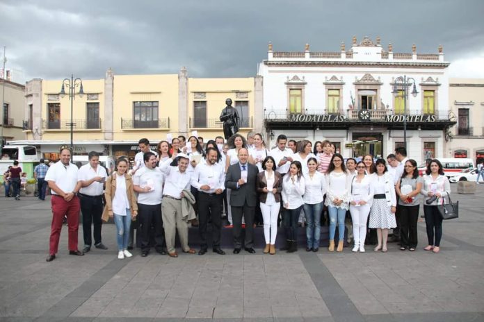 Participan órganos electorales en manifestación contra la violencia