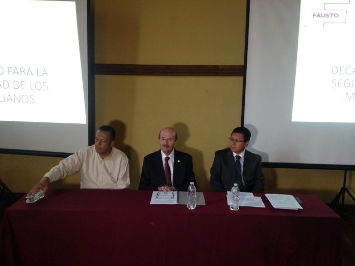 Presenta Fausto Vallejo decálogo en materia de seguridad
