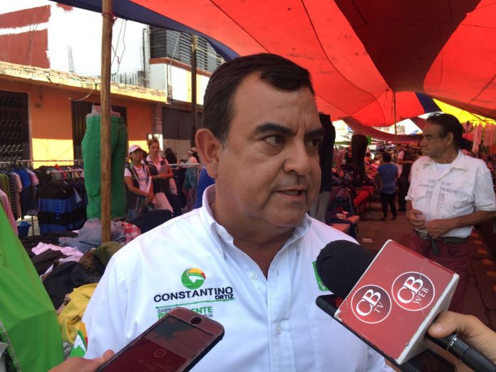 Trabajará Constantino Ortiz en la mejora de servicios públicos en la colonia Las Flores