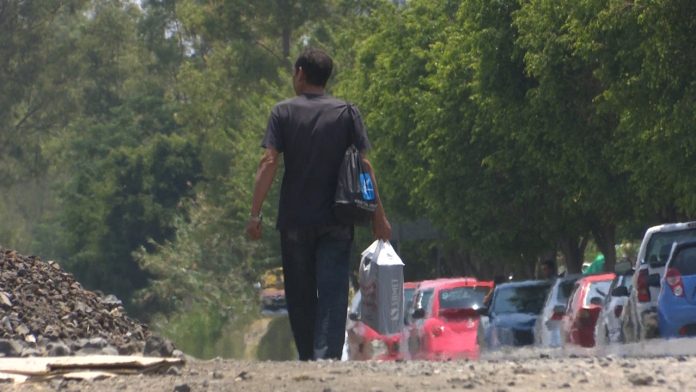 Colonos cansados de tanta inseguridad en la Agustín Arriaga Rivera