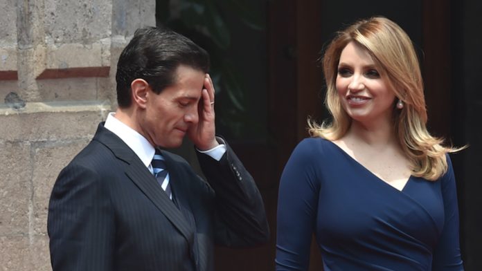 Peña Nieto deja de usar anillo matrimonial