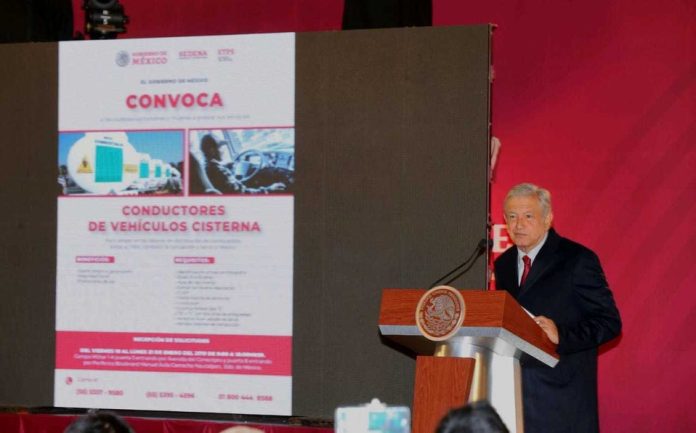 Peña Nieto gastó 400 mdp en pipas no entregadas: AMLO