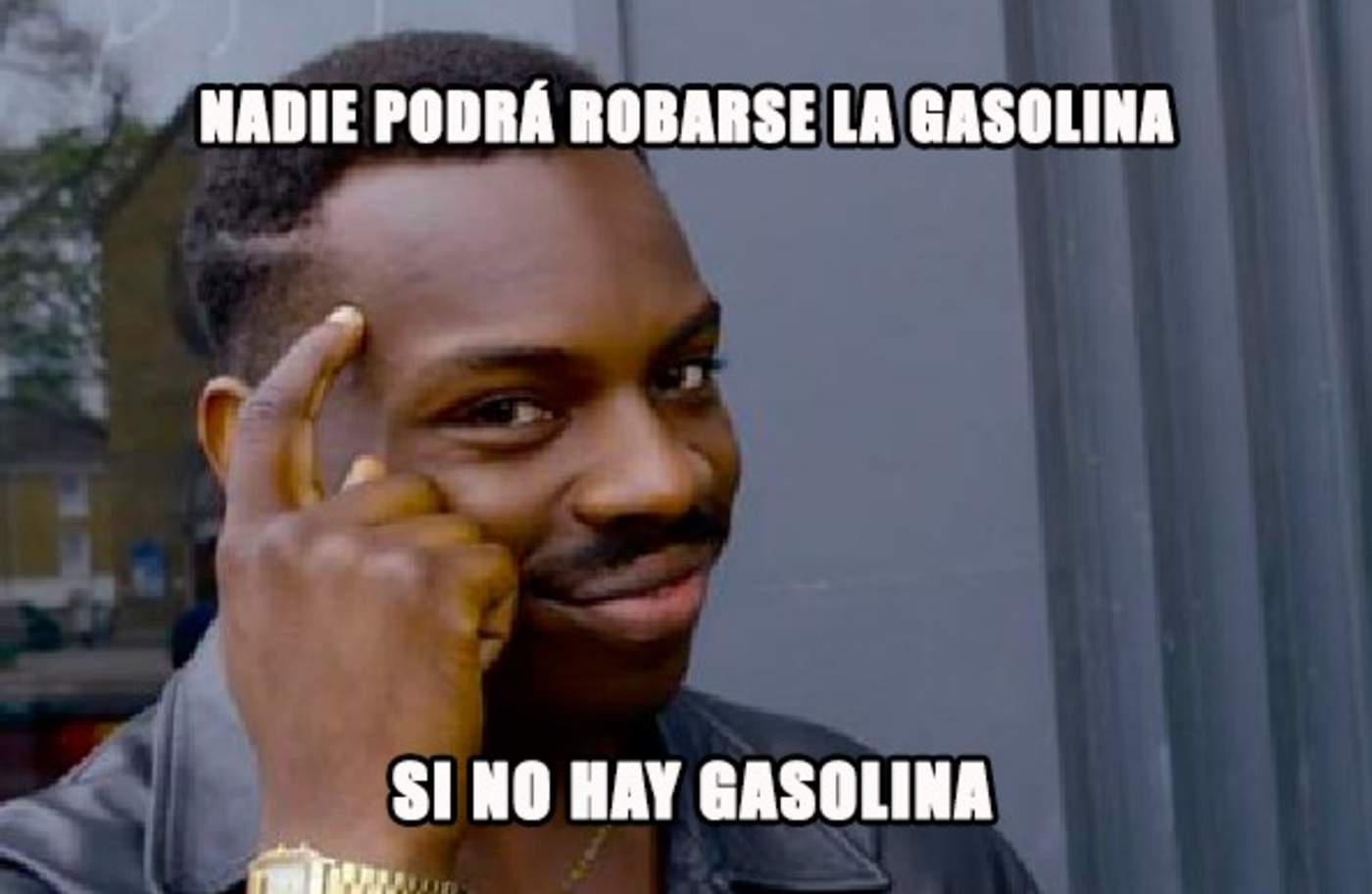 Mexicanos ven al mal tiempo buena cara, los mejores memes del desabasto de gasolina