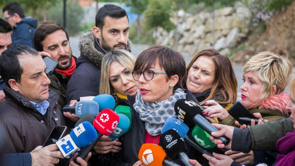 Continúa el rescate de niño que cayó desde hace tres días a un pozo en España