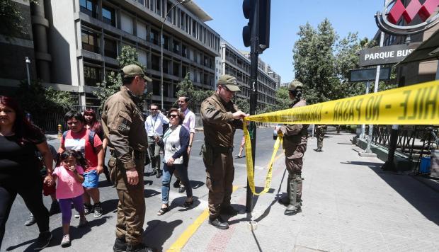Niño fallece al caer desde el décimo piso jugando a ser Superman