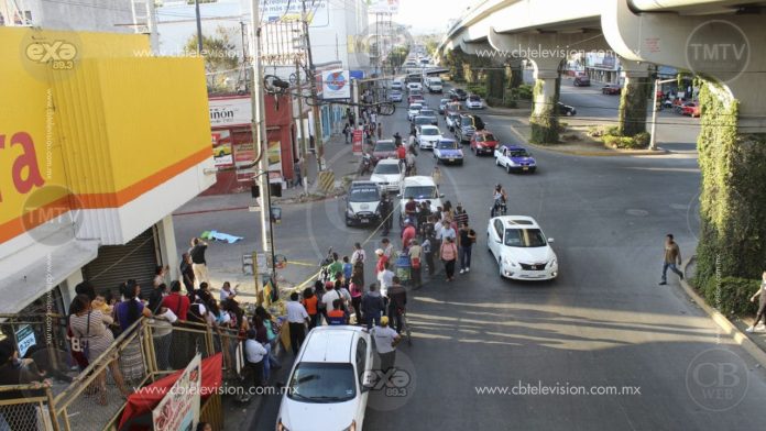Anciana muere atropellada por camión de pasajeros en Morelos