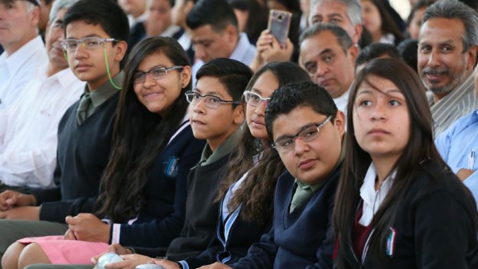 Secretario de Educación en Michoacán envía comunicado a todos los estudiantes del estado ante la falta del combustible