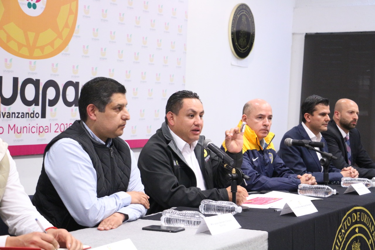 Toman medidas en Uruapan para distribución ordenada de la gasolina