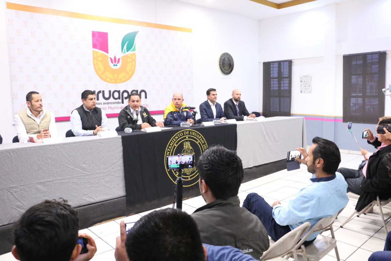 Toman medidas en Uruapan para distribución ordenada de la gasolina