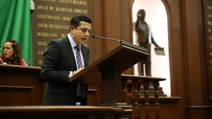 Cumplimos con las mujeres, por un presupuesto con perspectiva de género: Óscar Escobar