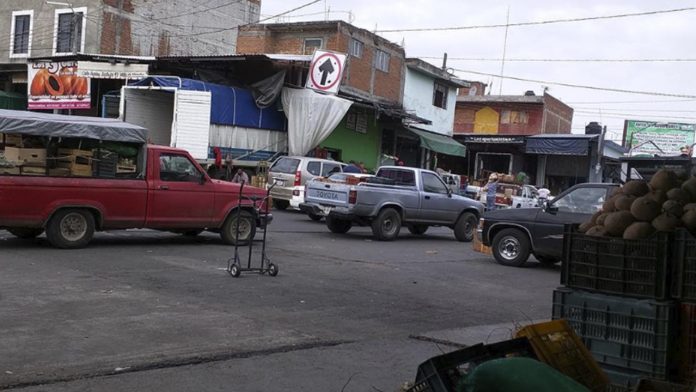 Directivos de la Central de Abastos en Morelia  denunciaron la reducción de hasta 80% en ventas