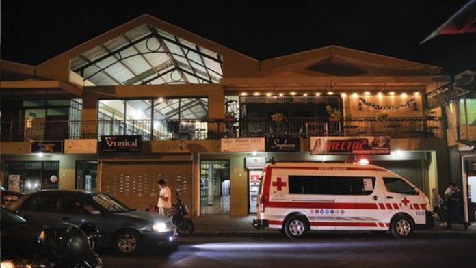 Niño de ocho años muere prensado por un elevador