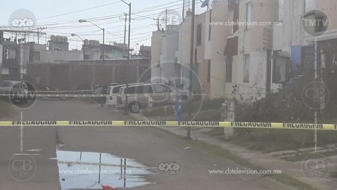 Balean afuera de su casa a comerciante en Uruapan
